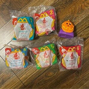 NWT 1998 Vintage McDonald’s Halloween Pals characters Costumes Masks‎ Lot of 6